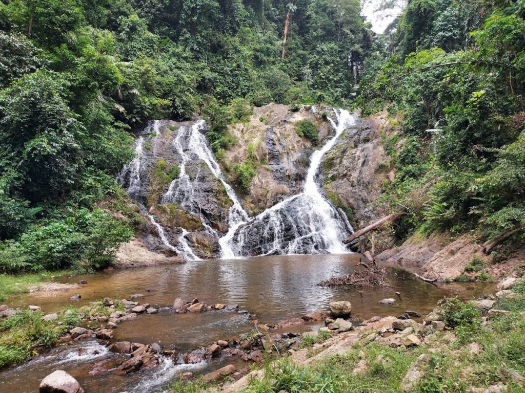Air Terjun Lata Meraung By Fasri Syafi