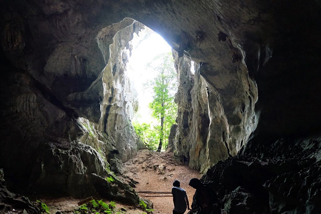 Gua Senyum by Pahang Tourism